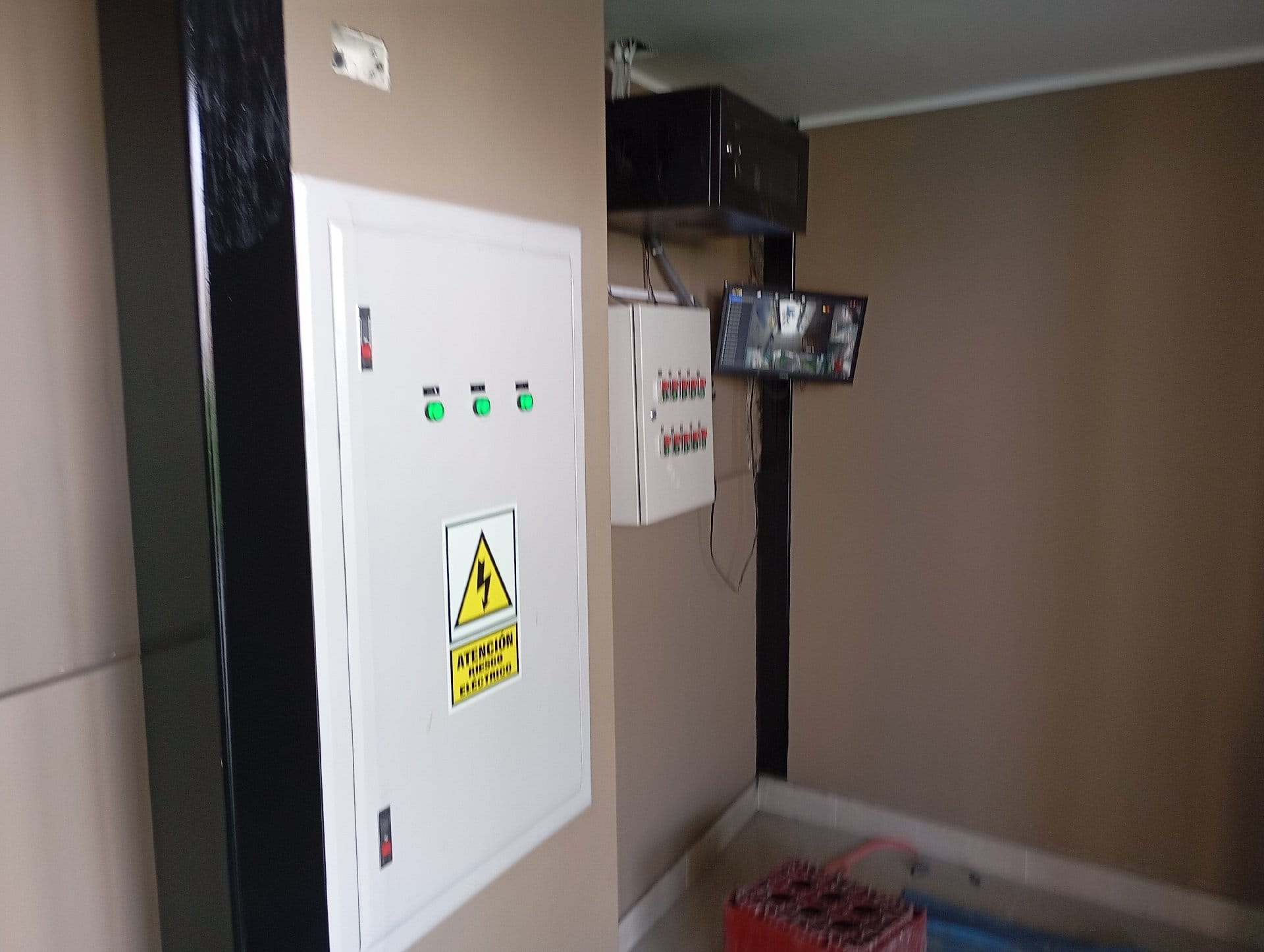Tableros eléctricos, trabajo completo