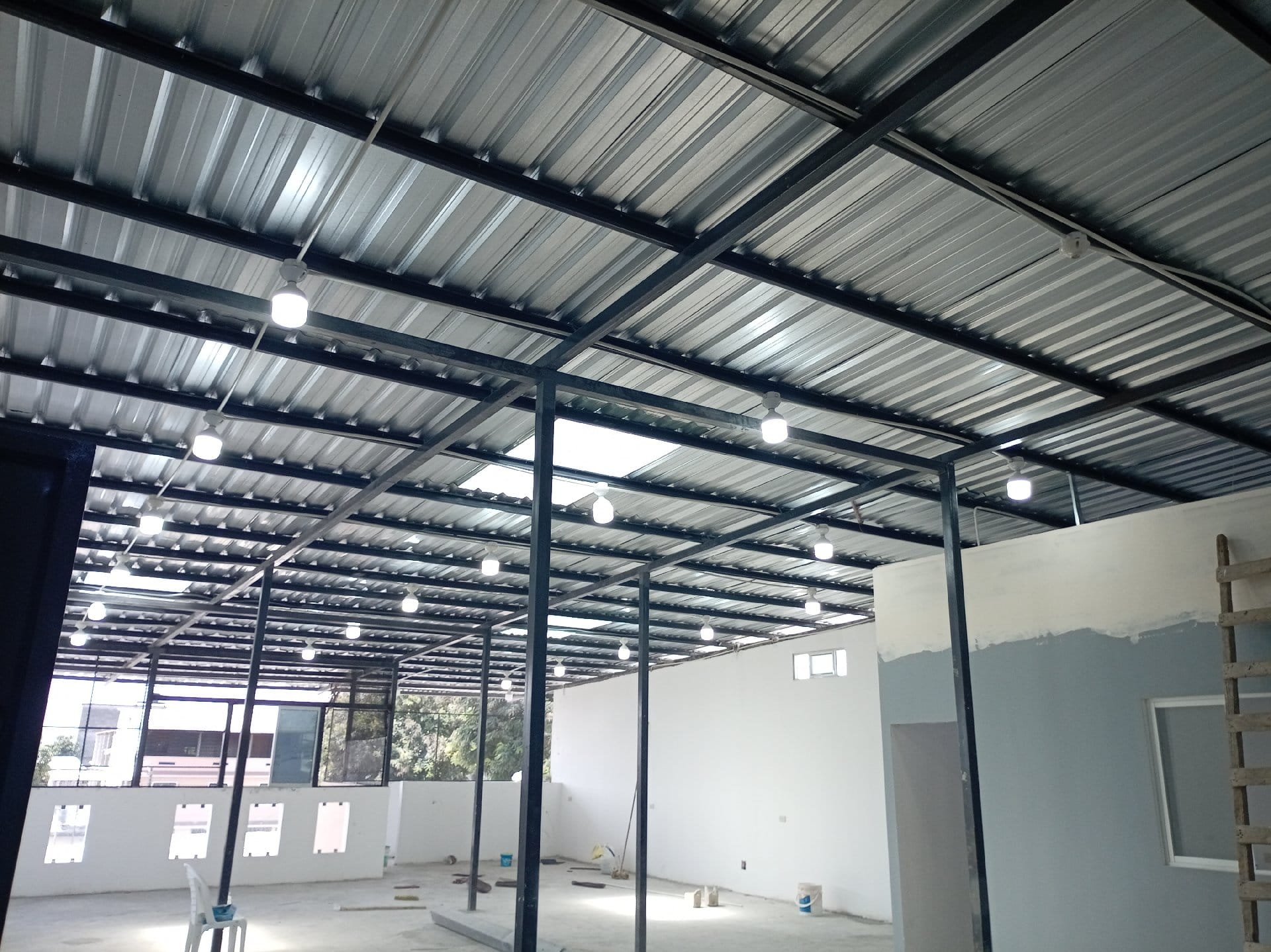 Electricista, trabajo completo
