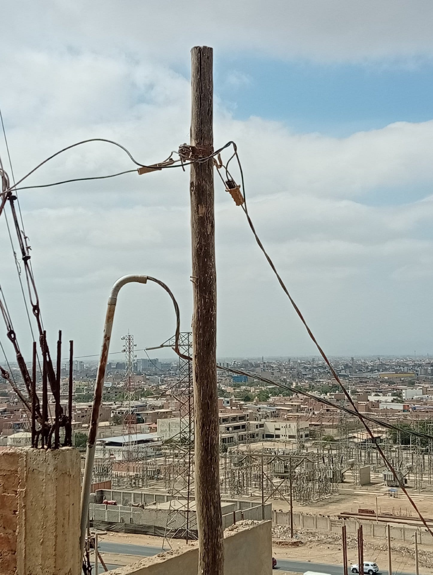 Electricista, trabajo completo