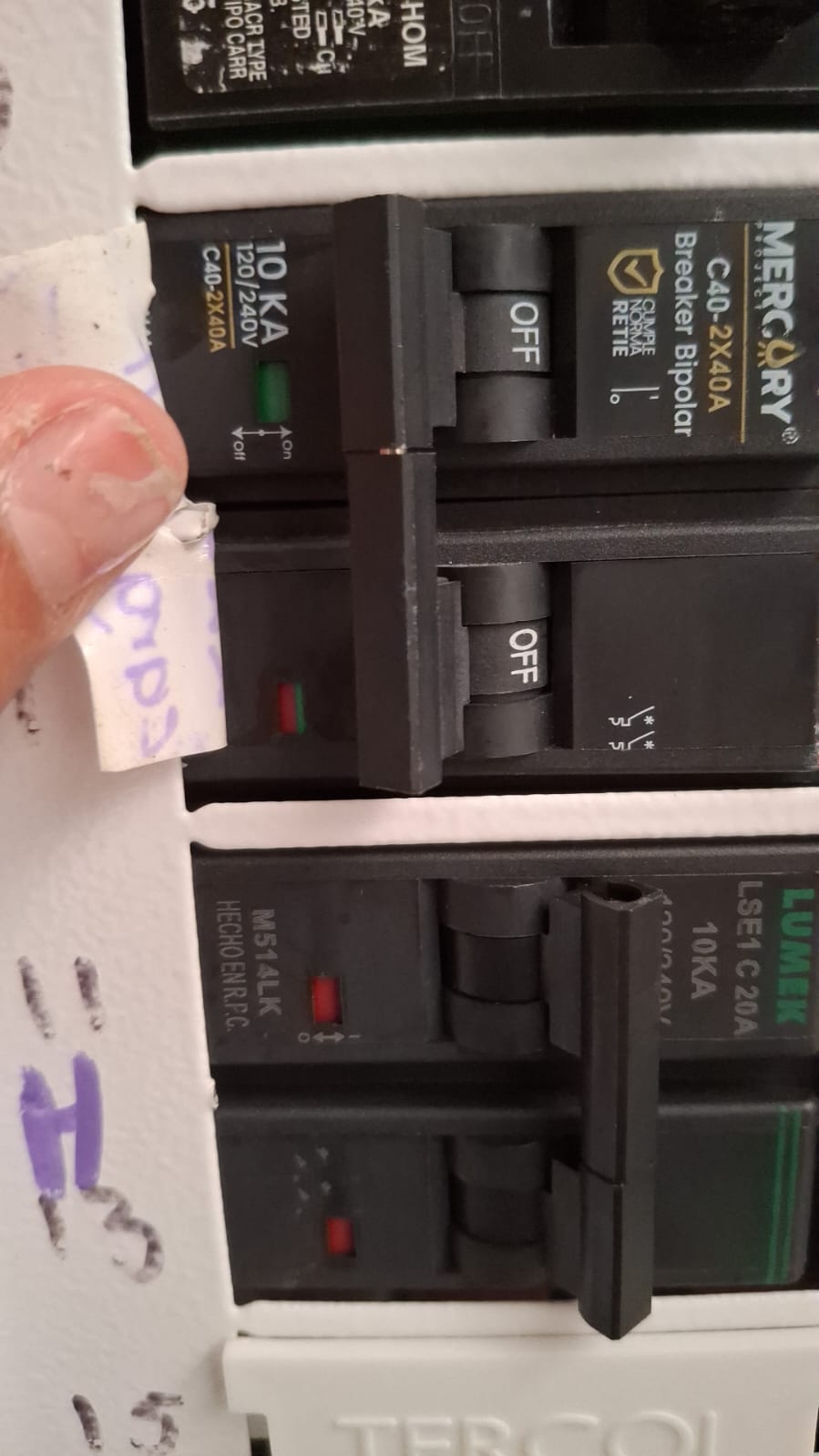 Instalación de tablero eléctrico