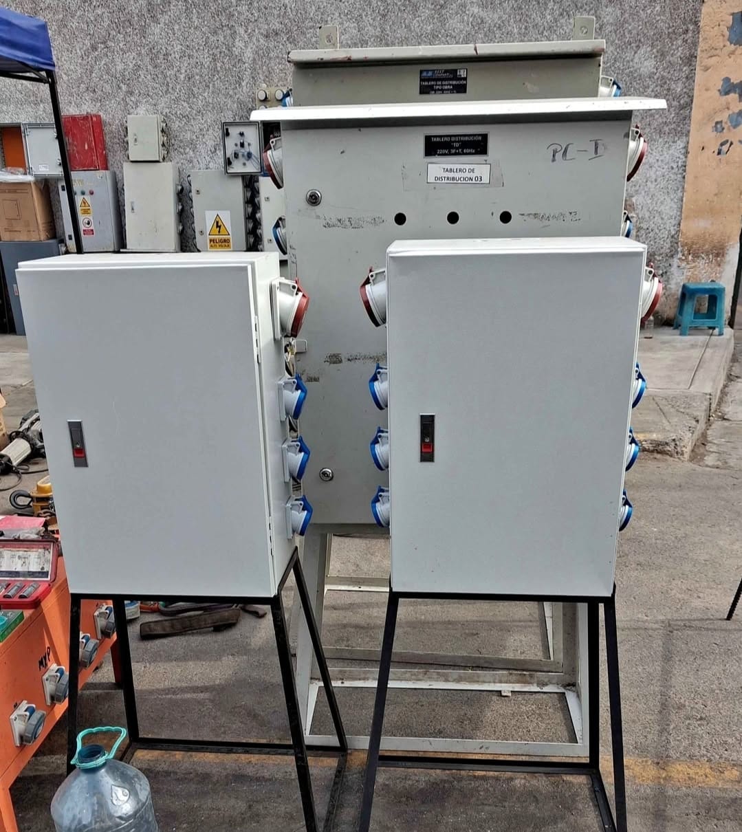Instalación tablero de distribución eléctrico