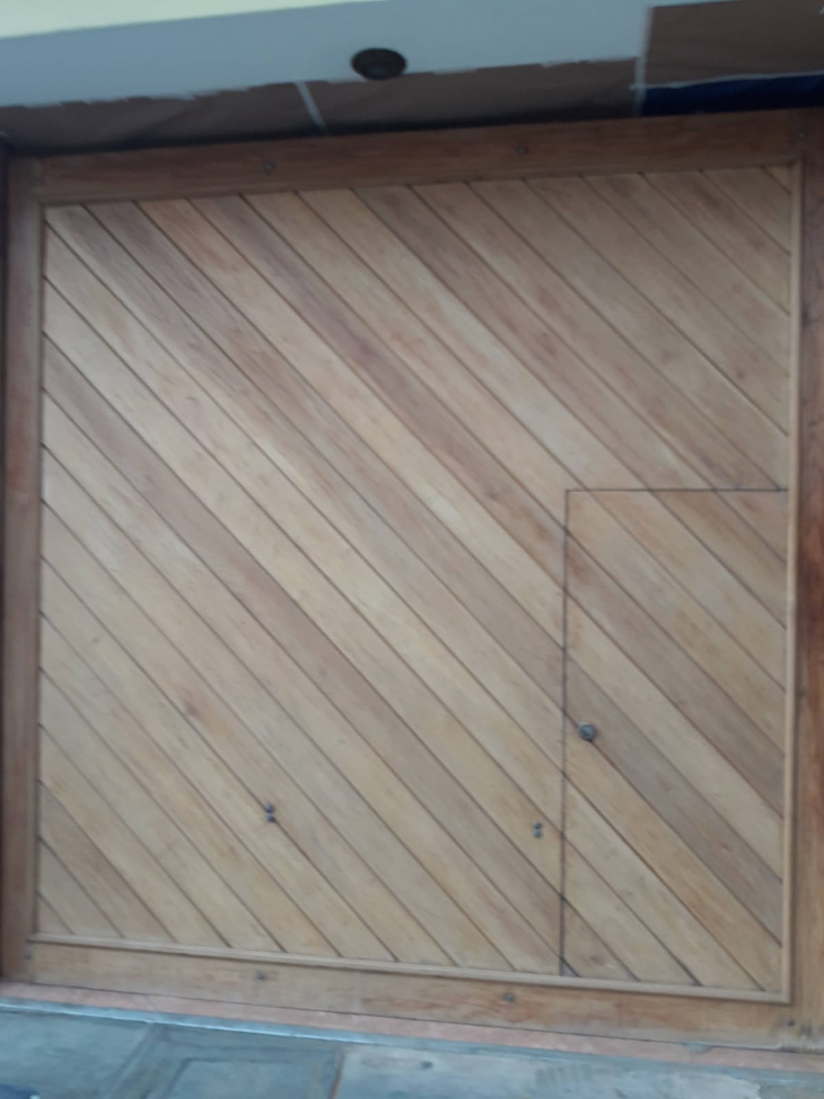 Puerta de madera
