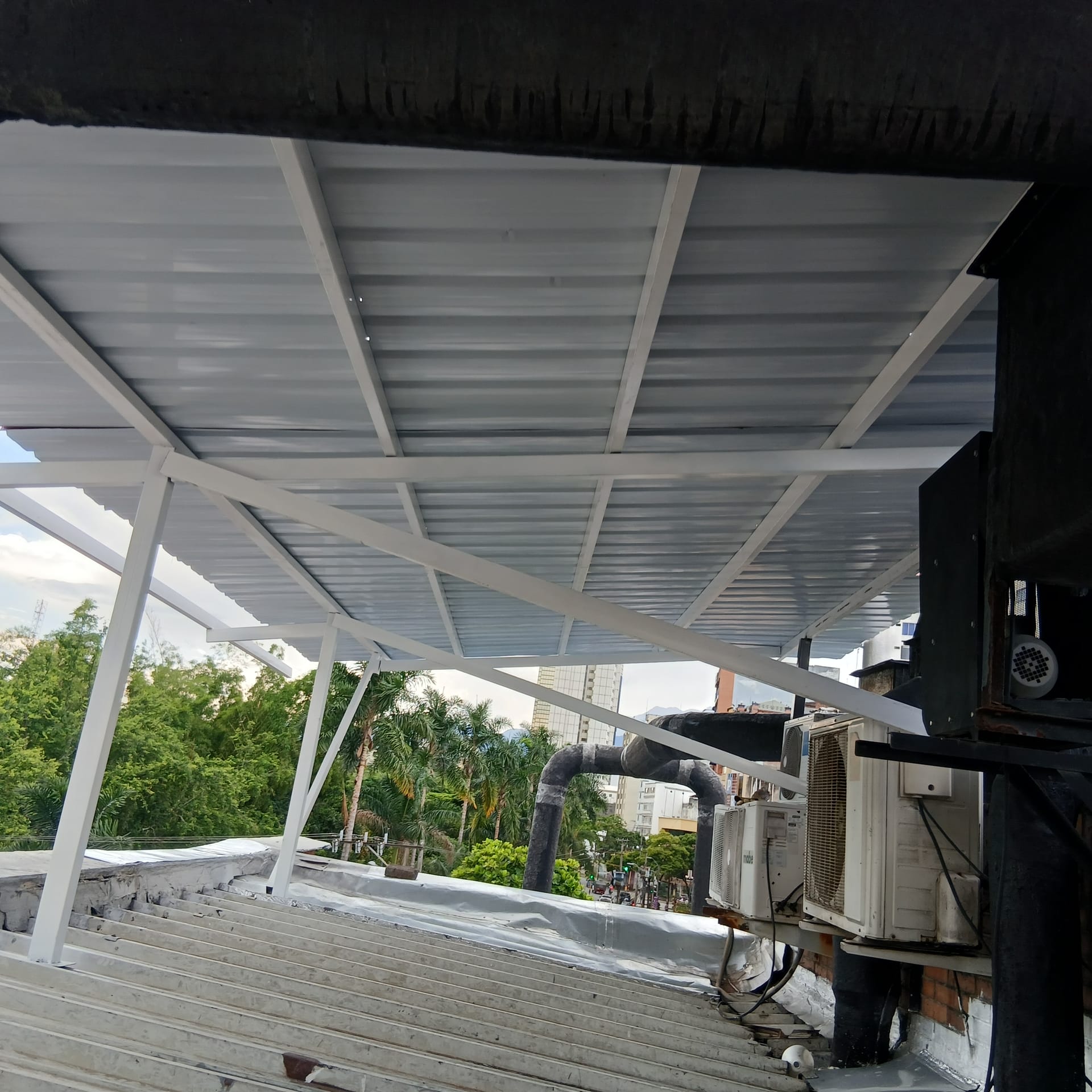 Reparo techos,estructuras metálicas,mantenimiento de pintura y soldadura. 1