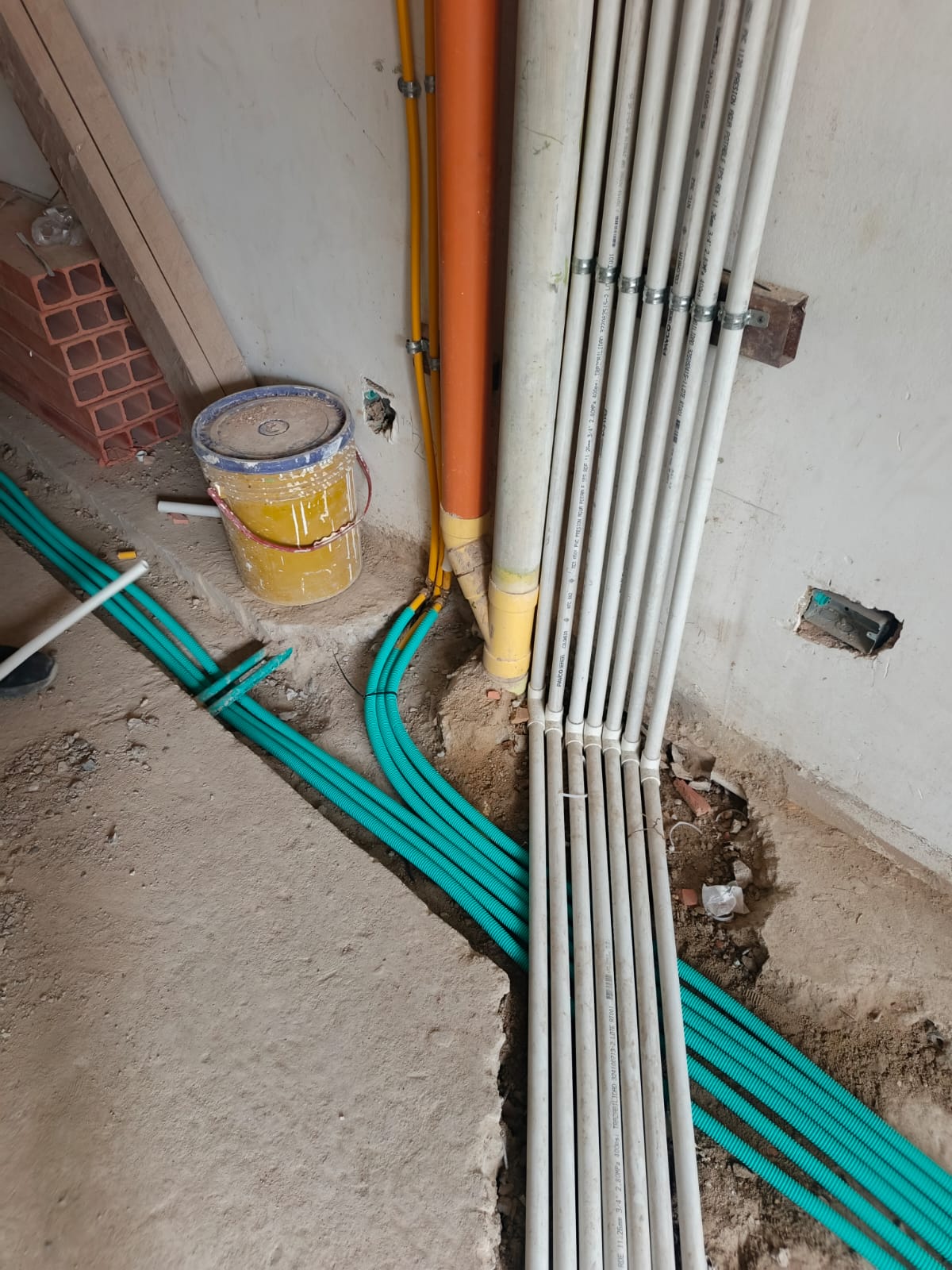 Ofrezco servicios de electricidad 3