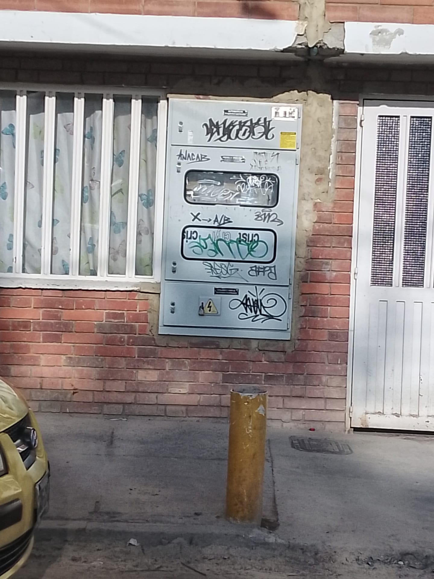 Ofrezco servicios de electricidad